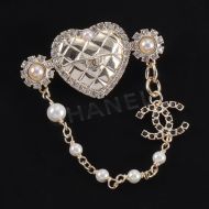 Chanel Heart Chain Brooch with Pearl and Diamond Logo in Quilted Metal Gold