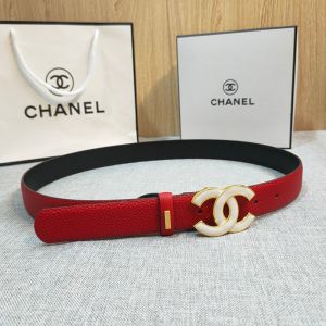 Chanel Belt with Enamel Logo Buckle in Grained Calfskin Red