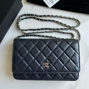 Chanel Flap Clutch with Chain in Lambskin Blue/Silver