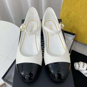 Chanel G45503 Mary Janes with Flower Buckle Women Lambskin and Patent Leather White