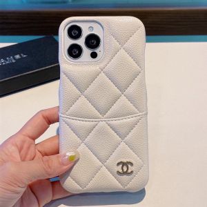 Chanel iPhone Case with Card Holder in Grained Calfskin White