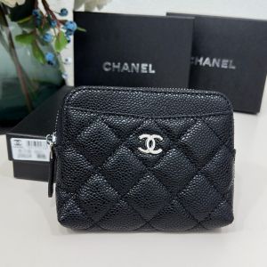 Chanel Small Zipped Coin Purse in Grained Calfskin Black/Silver